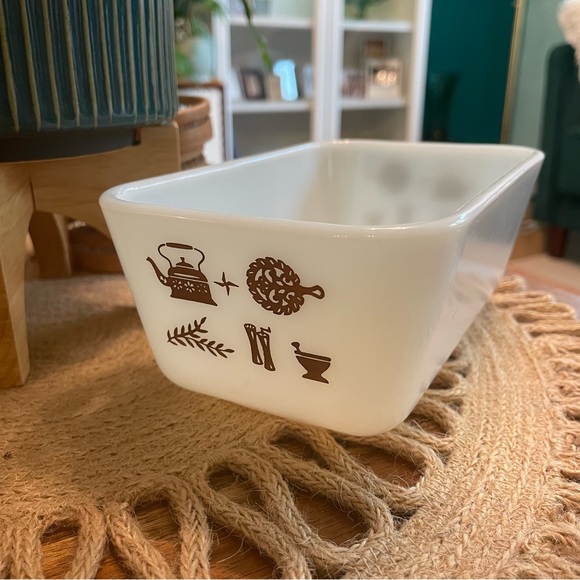 Pyrex Other - SOLD Pyrex Early American 0502 1 1/2 Pt Fridgie Fridge Rectangle Storage 502